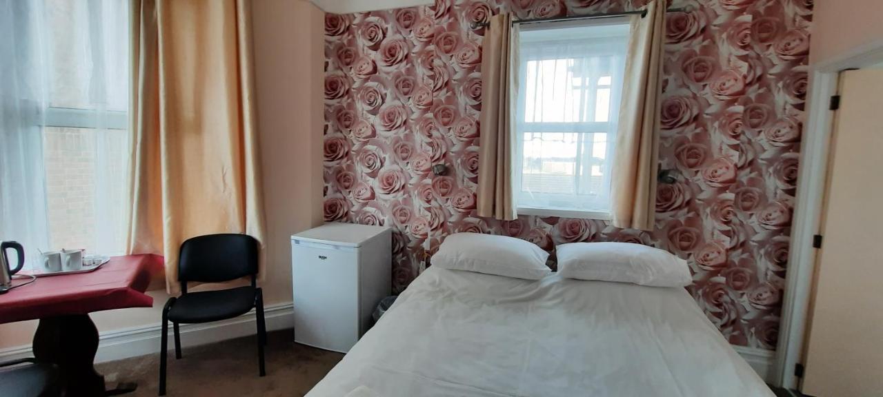 Dolphins Hotel Bournemouth Ngoại thất bức ảnh