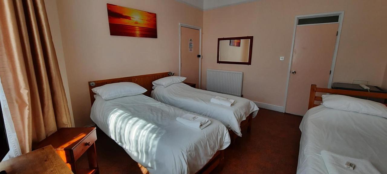 Dolphins Hotel Bournemouth Ngoại thất bức ảnh