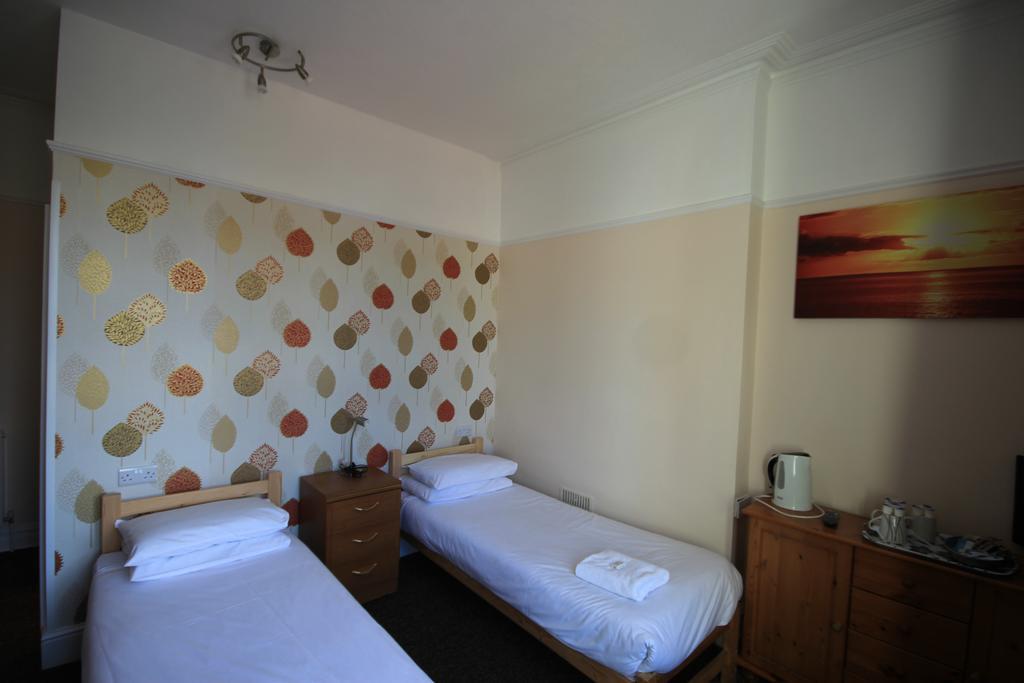 Dolphins Hotel Bournemouth Ngoại thất bức ảnh